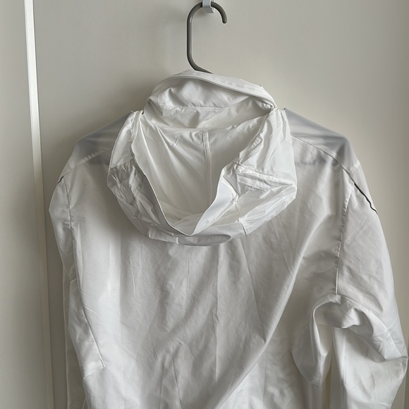 Lululemon white windbreaker mens size m medium - Picture 3 of 4